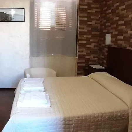 Nocleg ze śniadaniem Rivellini 4*