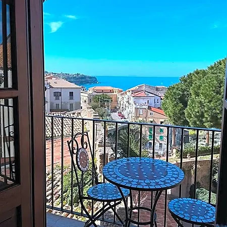 Oda ve Kahvaltı Rivellini Tropea