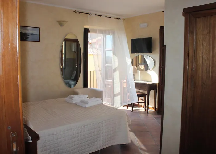Bed & Breakfast Rivellini 4*